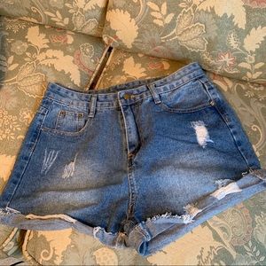 New women’s distressed denim shorts
